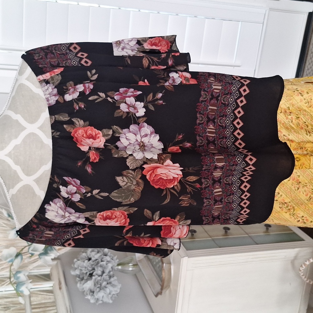 Floral off the shoulder blouse [L]